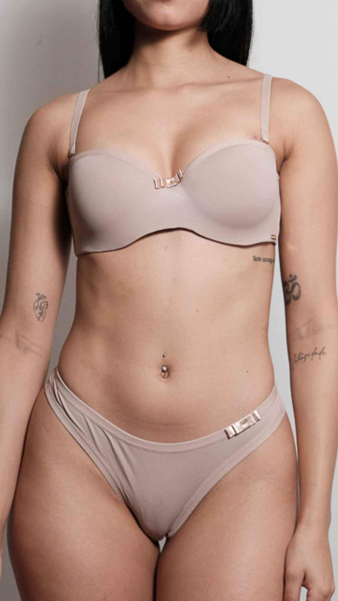 Conjunto TQC Sutiã e Calcinha Fio Dental Lingerie Básico Nude Feminino