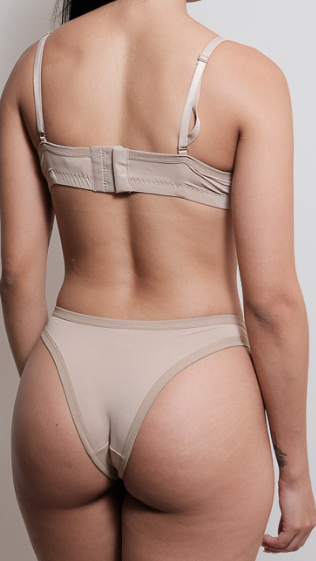 Conjunto Sutiã e Calcinha Biquini Dubali Básico Nude Feminino